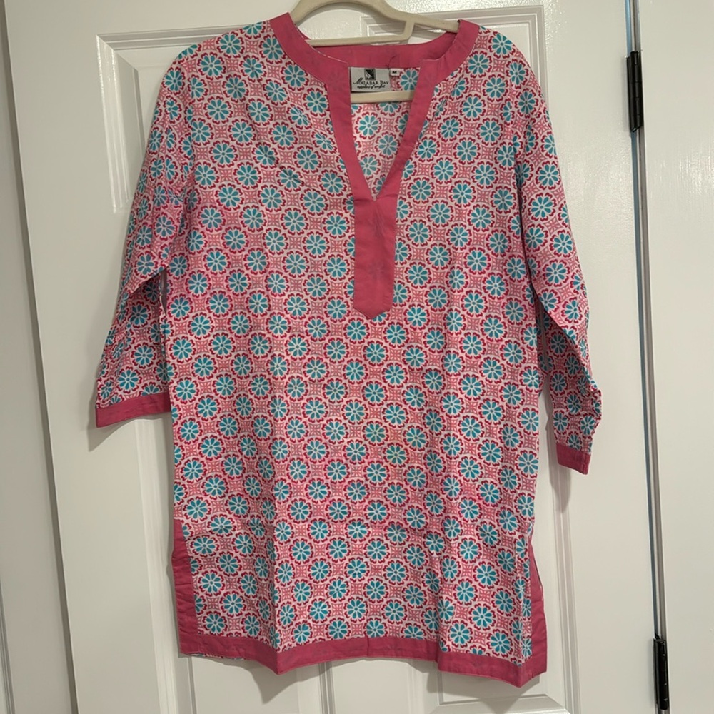 Size medium, perfect condition beach cover-up